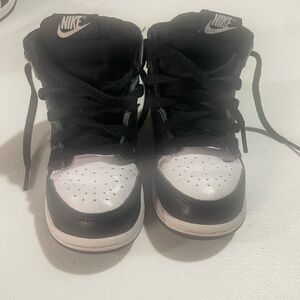 Nike Kids Black and White Sneakers